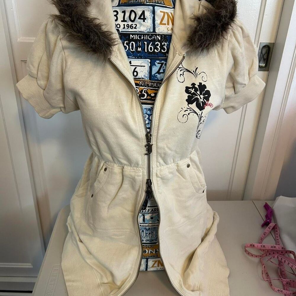 DEADSTOCK VINTAGE Y2K Joie Off-White Faux Fur Hibiscus Graphic Double Zip Jacket